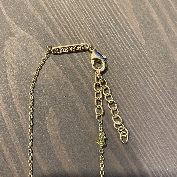 Kendra Scott Necklace - Picture 3 of 4